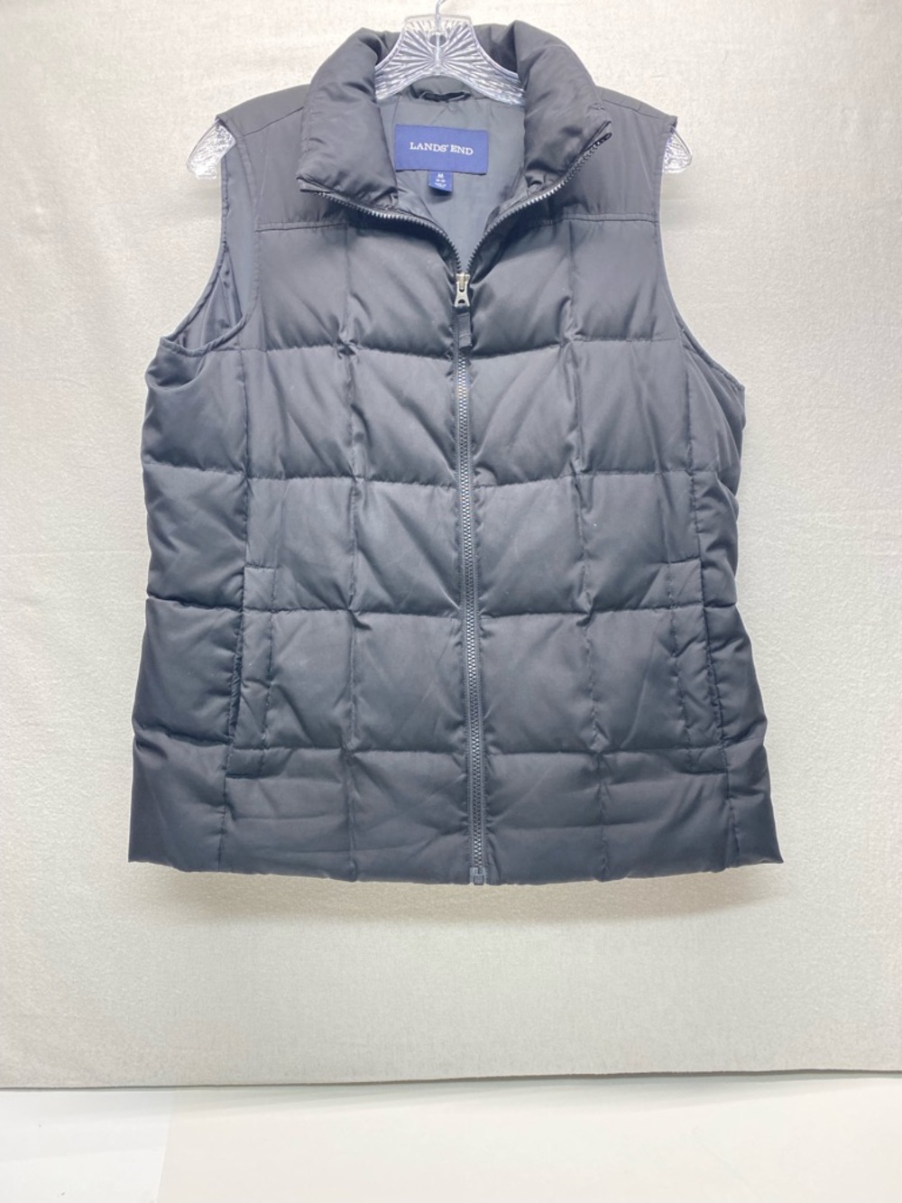 Lands' End Women's Down Quilted Black Puffer Vest Medium Zip Front Outdoor Layer